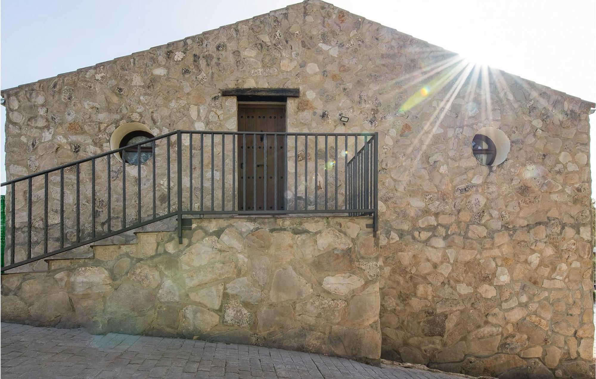 Gorgeous Home In Algodonales With Kitchen Esterno foto