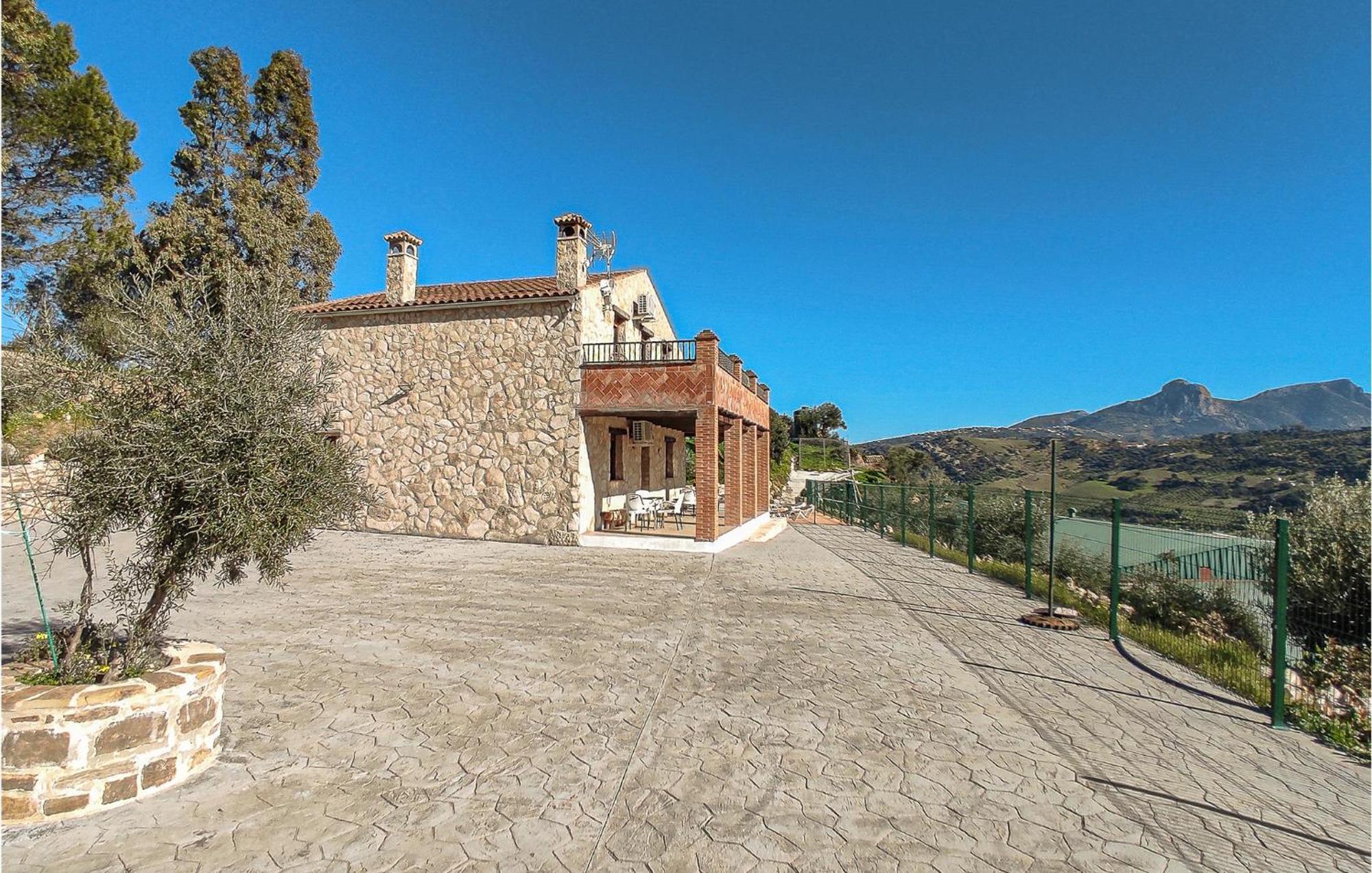 Gorgeous Home In Algodonales With Kitchen Esterno foto